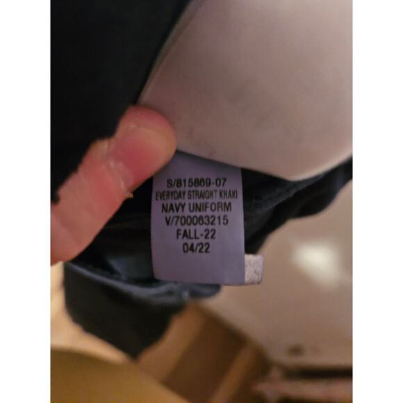 Gap Mid Rise Straight Up Khakis Navy Womens Size 4 petite NWT - Picture 7 of 7